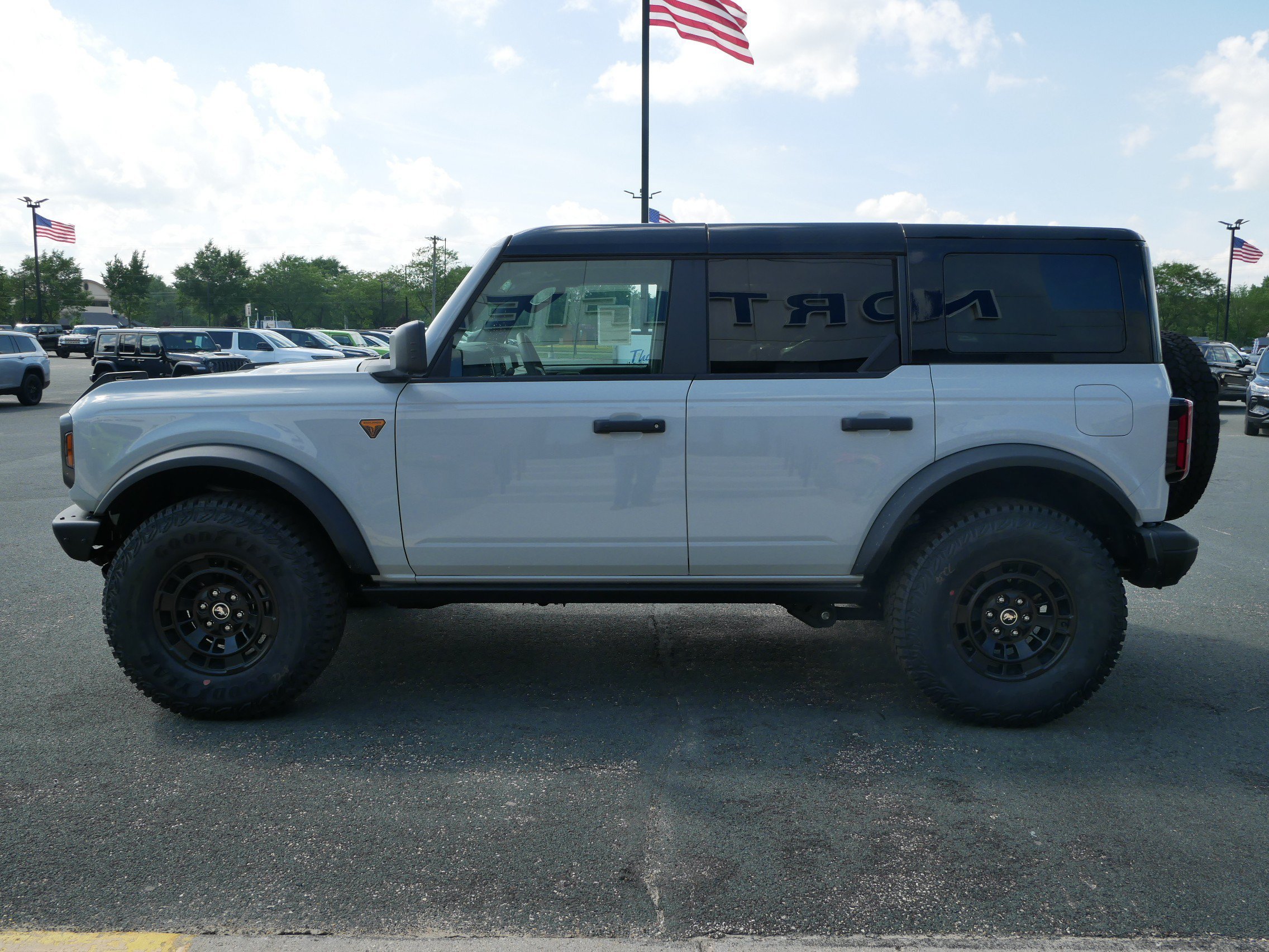 New 2026 Avalanche Ford Badlands® image 5