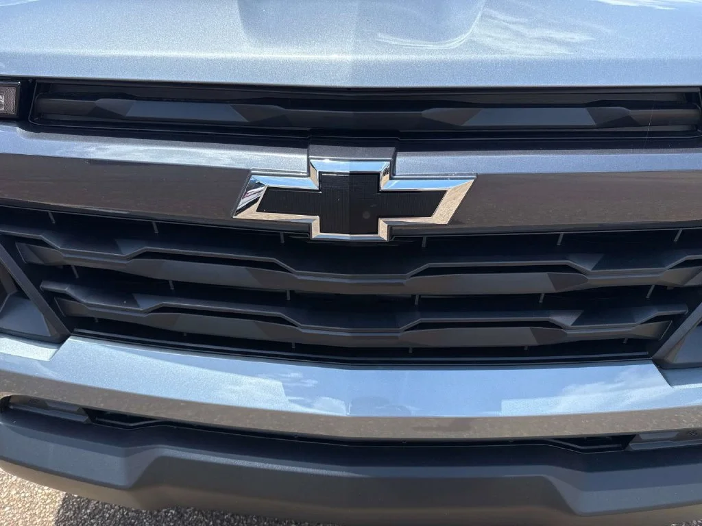 New 2026 Sterling Gray Metallic Chevrolet LT image 4