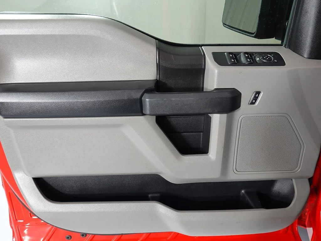 Used 2018 Red Ford XL image 10