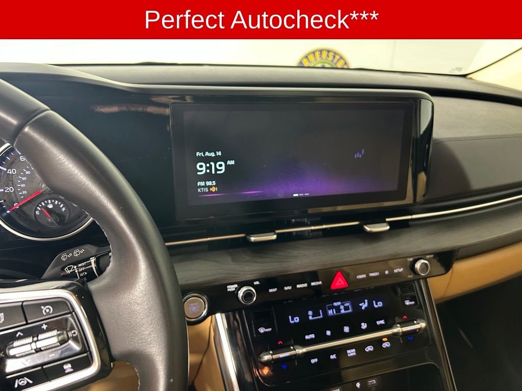 Used 2024 White Kia EX image 3