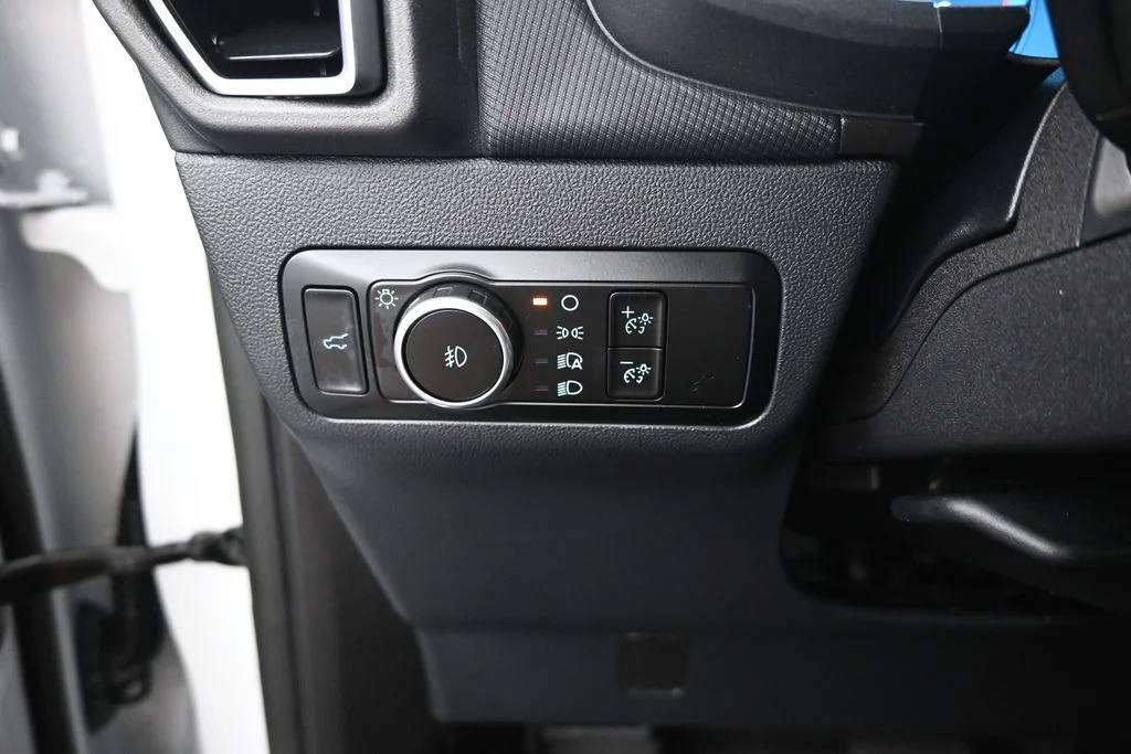 Certified Used 2025 White Ford Badlands image 20