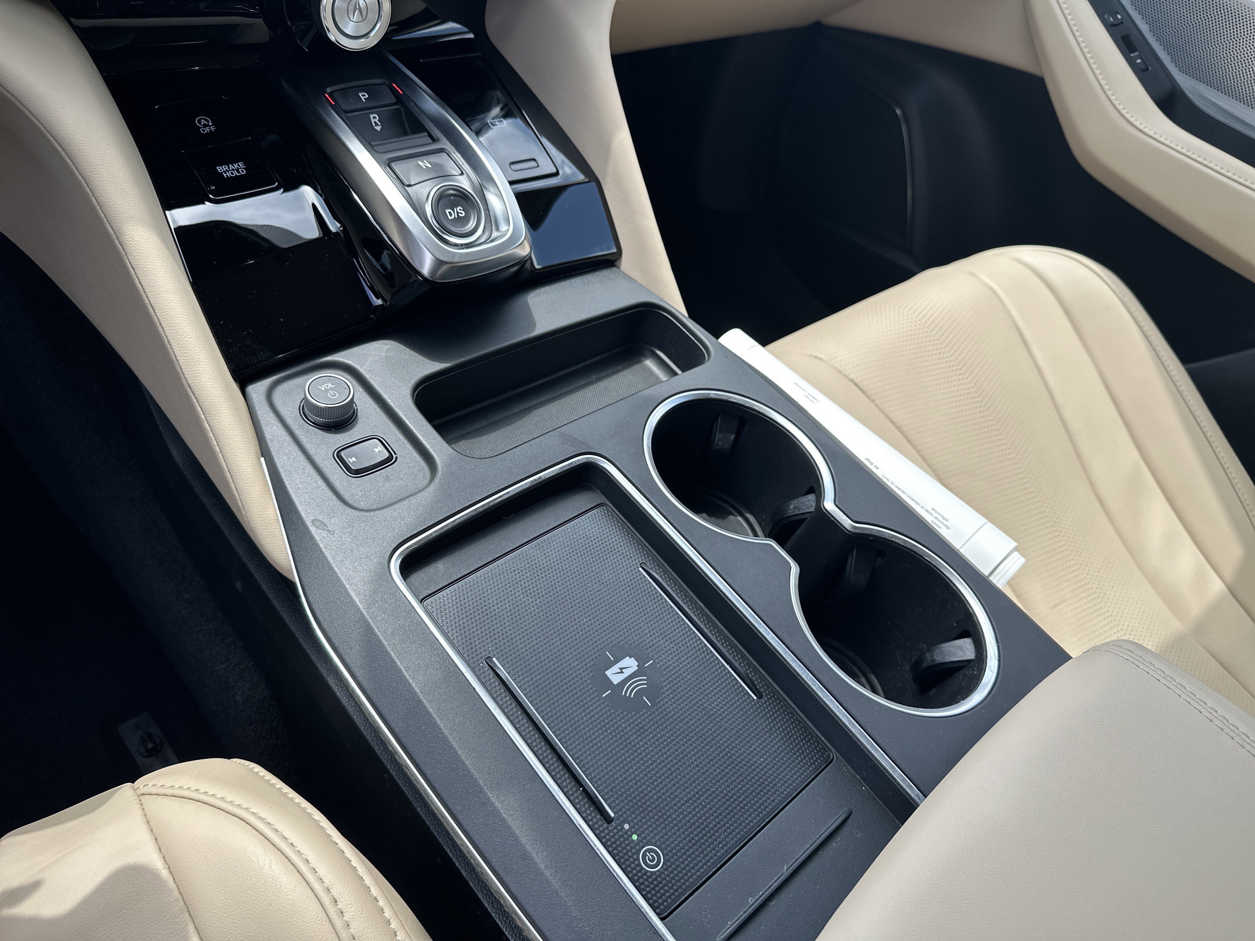 Used 2025 Majestic Black Pearl Acura w/Technology Package image 36