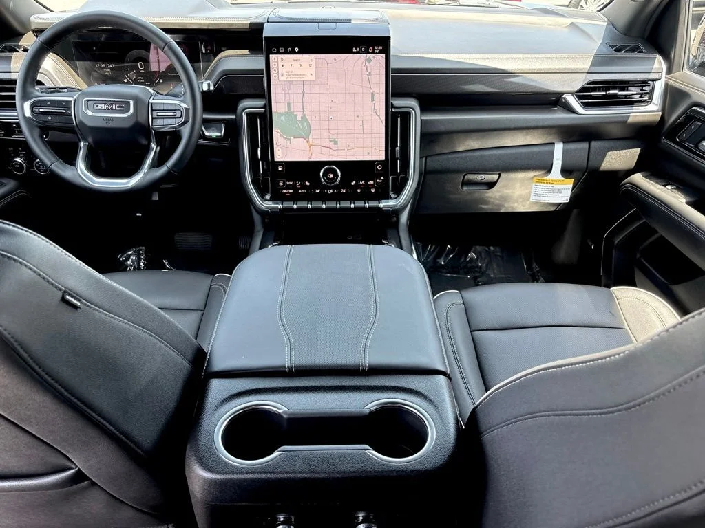 Used 2025 Onyx Black GMC Elevation image 9