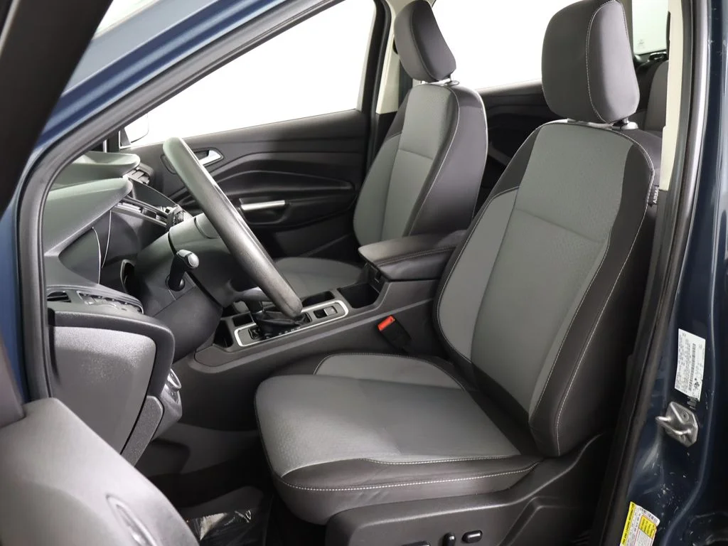 Used 2019 Green Ford SE image 27