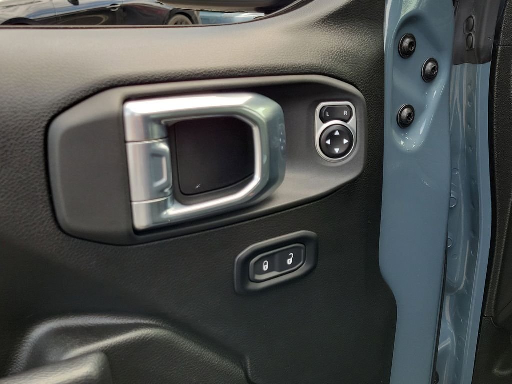 Used 2024 Gray Jeep Rubicon image 20