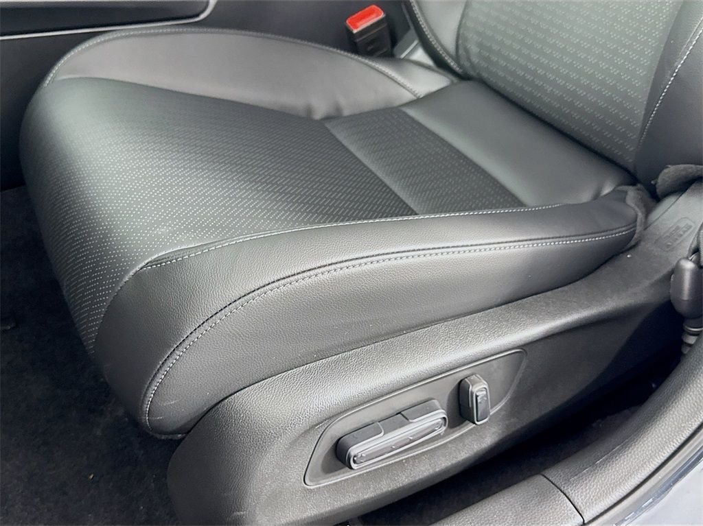 New 2026 Solar Silver Metallic Honda Sport Touring image 28