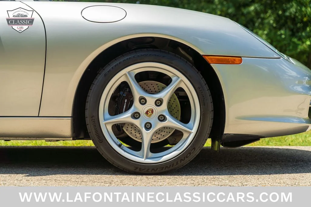 Used 2002 Silver Porsche Carrera image 31