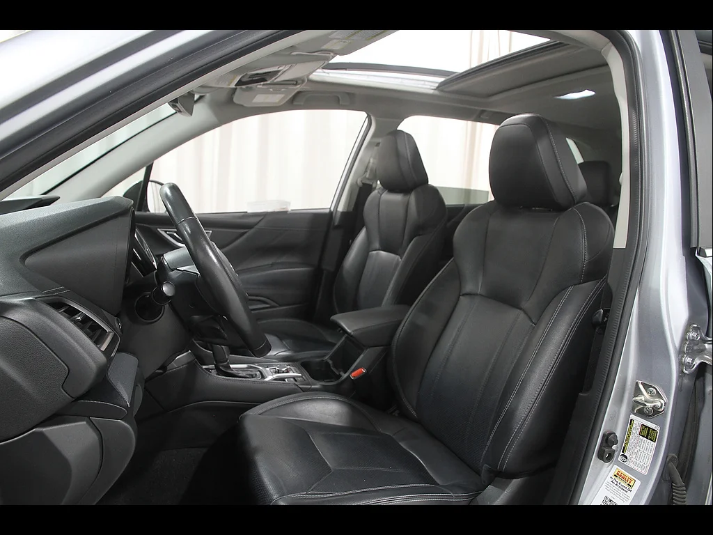 Used 2020 Ice Silver Metallic Subaru Limited image 5