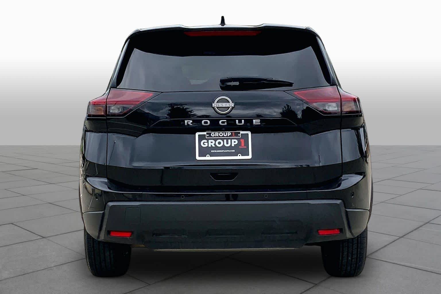 Used 2024 Super Black Nissan S image 5