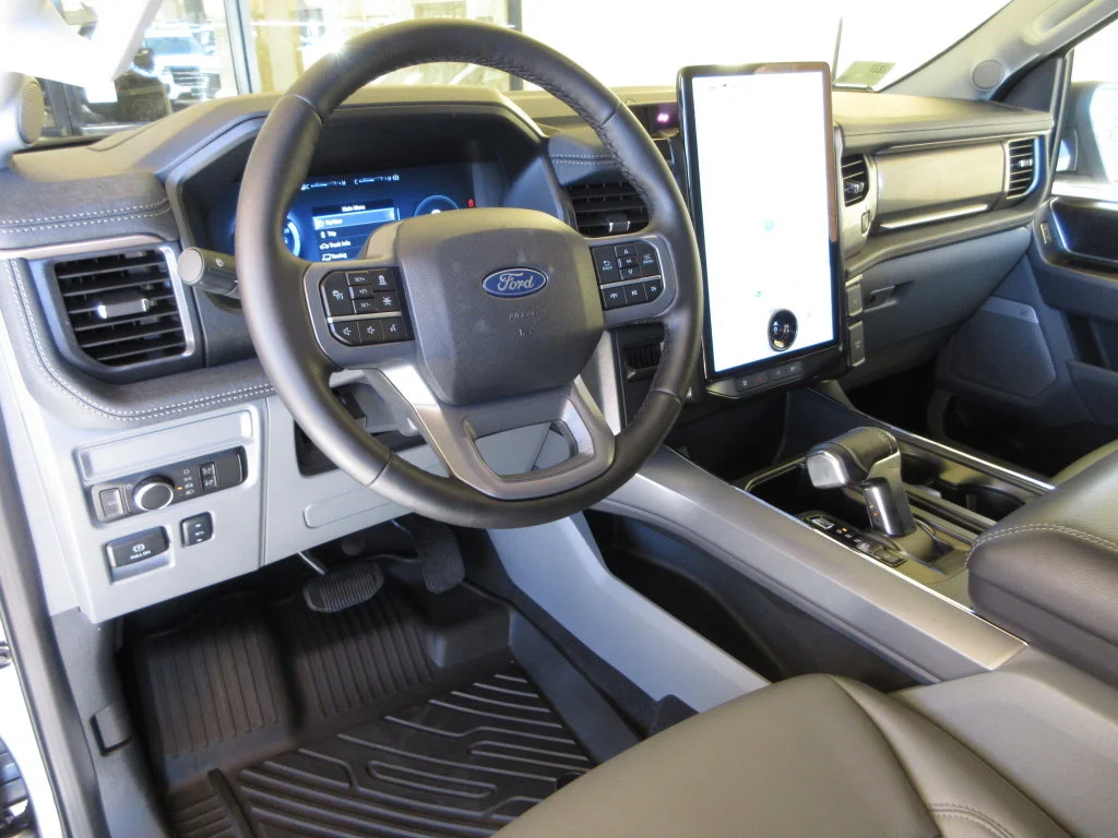 Certified Used 2025 Carbonized Gray Metallic Ford Flash image 14