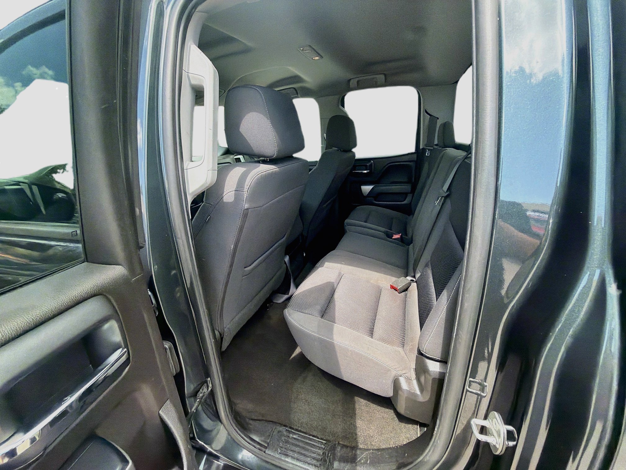 Used 2018 Graphite Metallic Chevrolet LT image 22