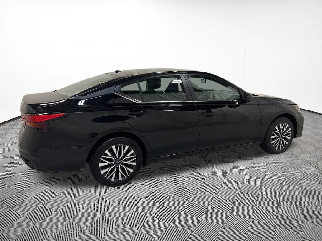 New 2026 Black Nissan 2.5 SV image 9