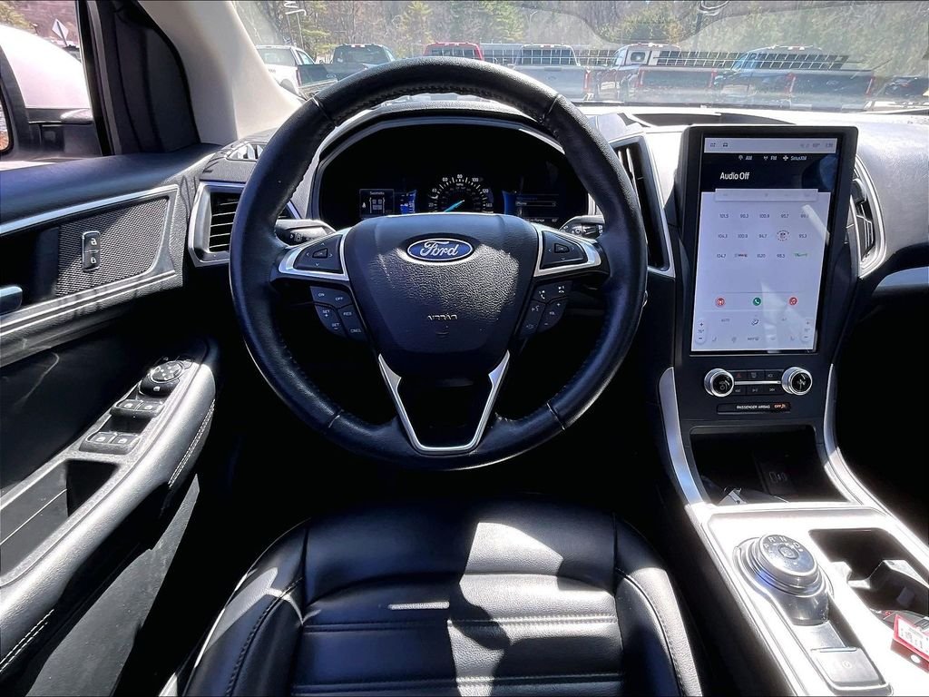 Used 2023 White Ford SEL image 17