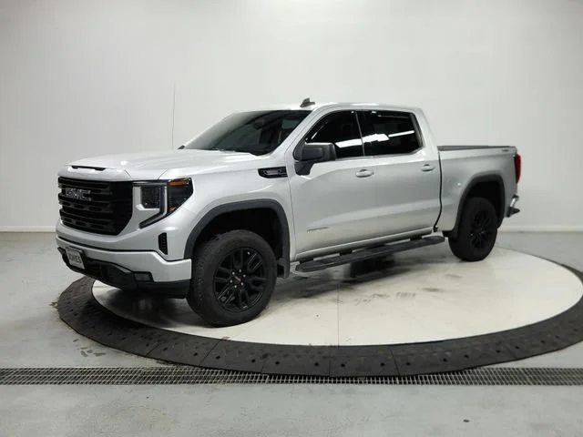 Used 2022 Quicksilver Metallic GMC Elevation image 4