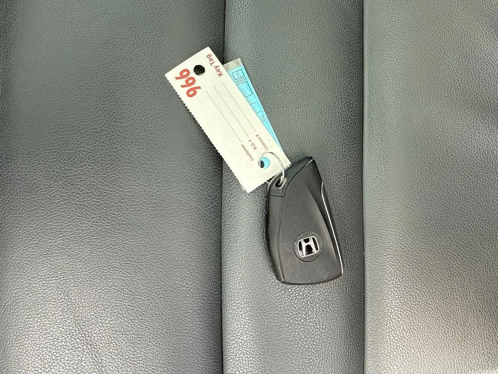 Used 2025 White Honda 1SE image 10