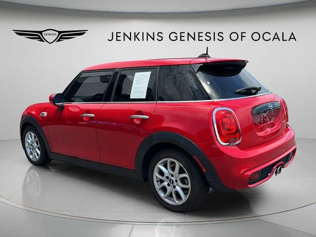 Used 2020 Red MINI Signature image 5