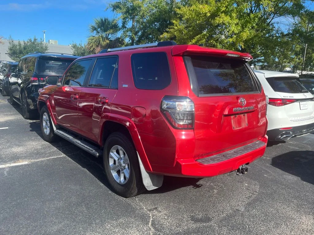 Used 2021 Red Toyota SR5 image 6