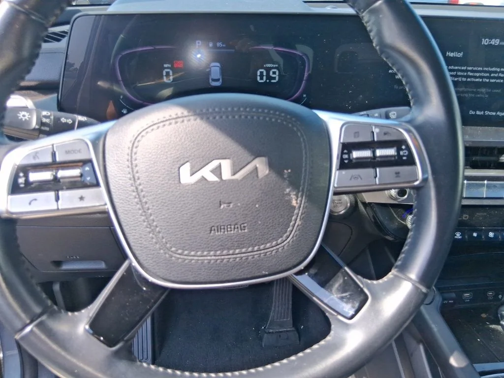 Used 2024 Silver Kia S image 12