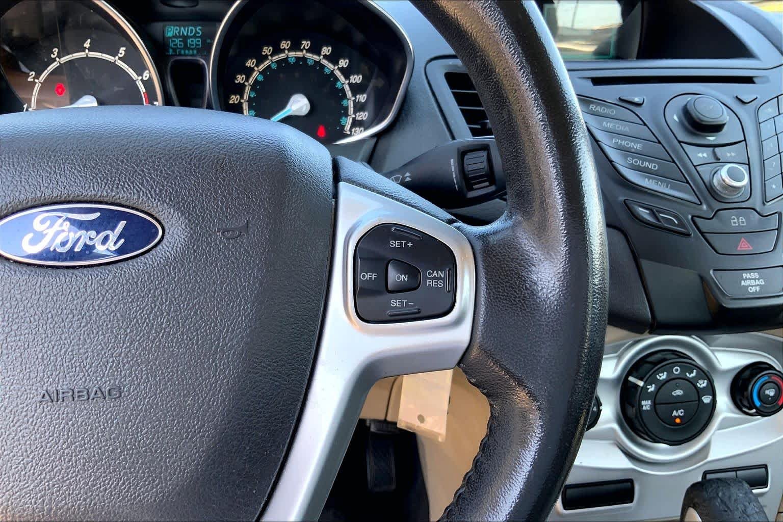 Used 2014 Ingot Silver Metallic Ford SE image 21
