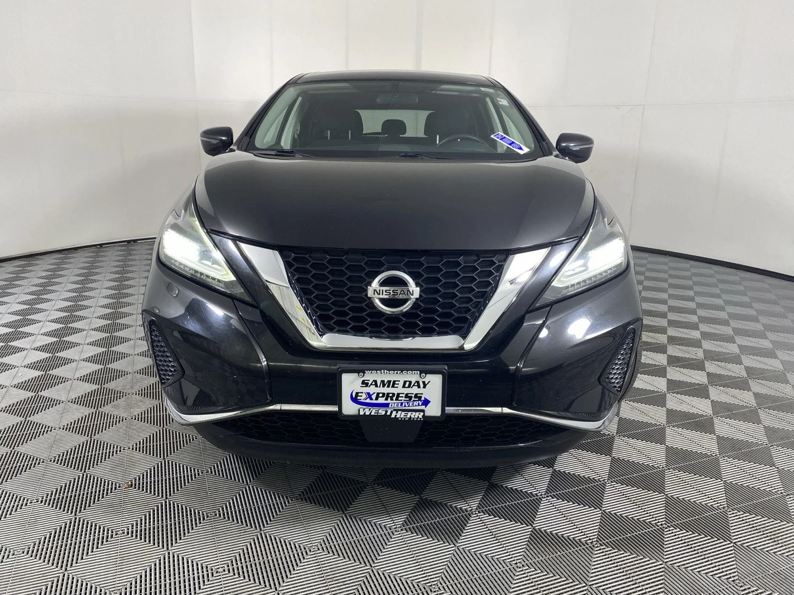 Used 2019 Magnetic Black Pearl Nissan S image 2