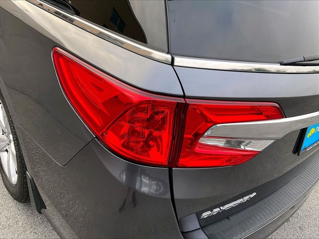 Used 2019 Modern Steel Honda EX-L image 34