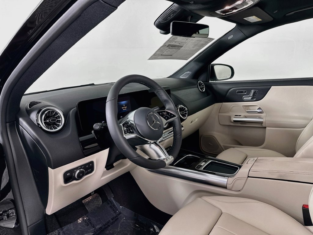 New 2026 Cosmos Black Metallic Mercedes-Benz GLA 250 image 42