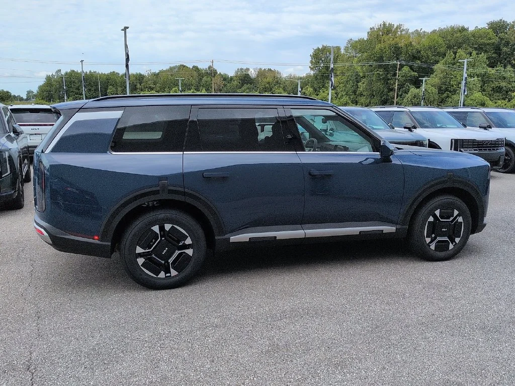 New 2027 Midnight Lake Blue Kia EX image 2