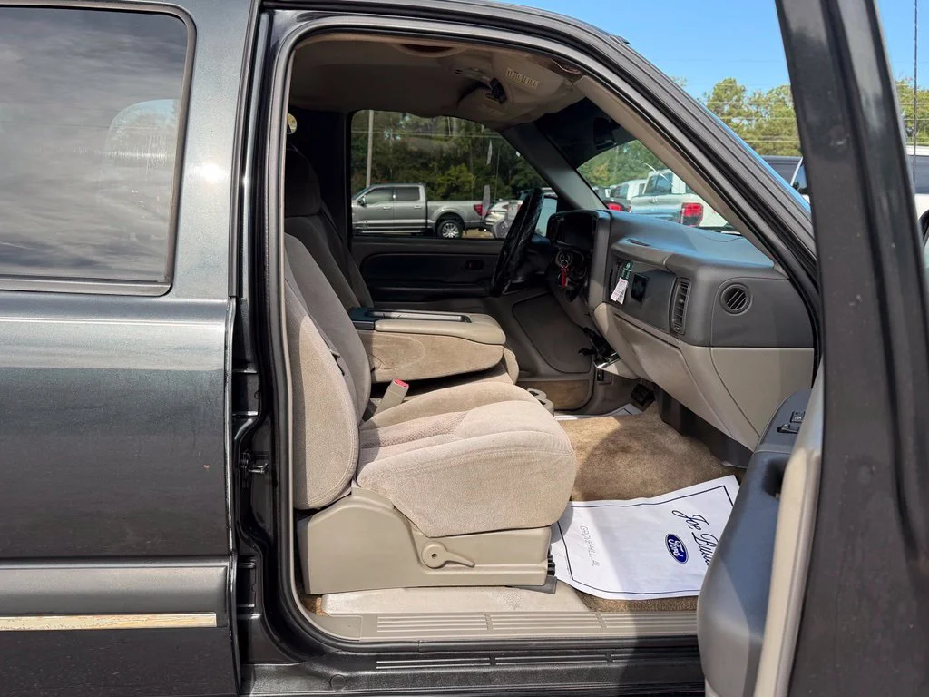 Used 2003 Dark Gray Metallic Chevrolet LS image 17