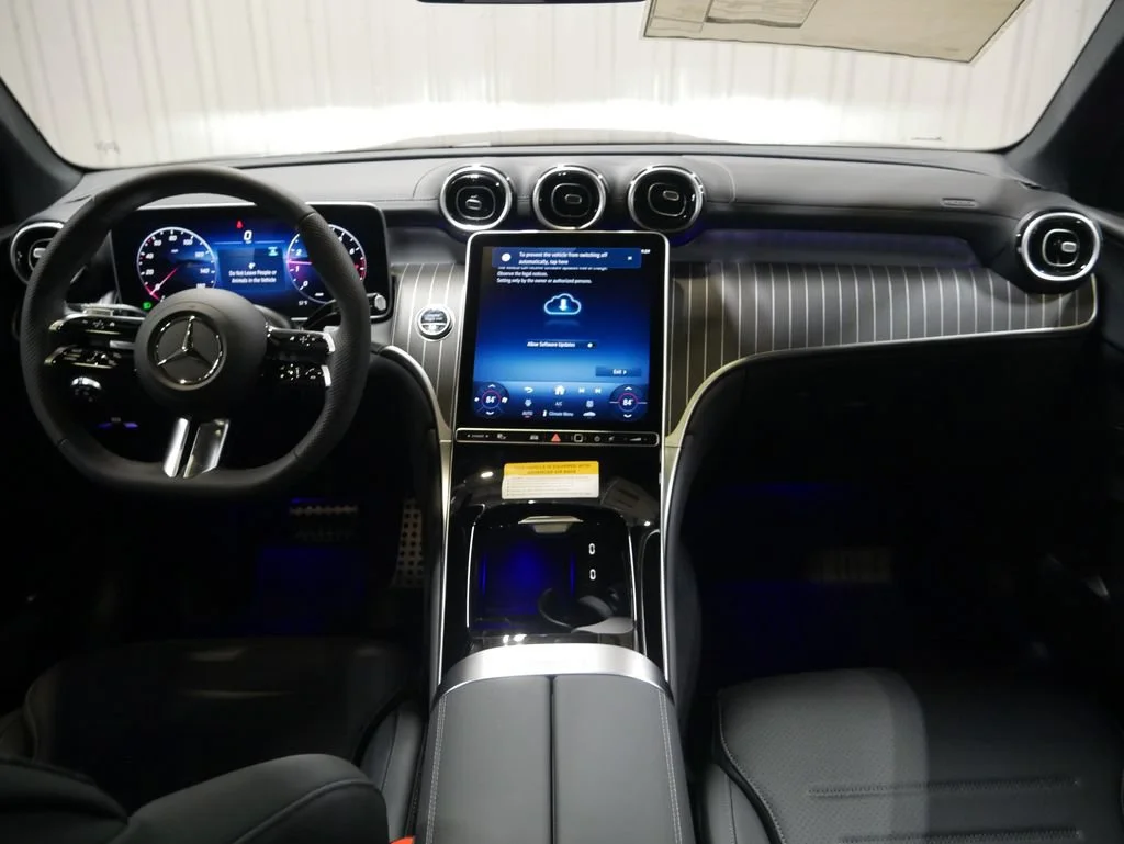 New 2026 Black Mercedes-Benz GLC 300 image 31