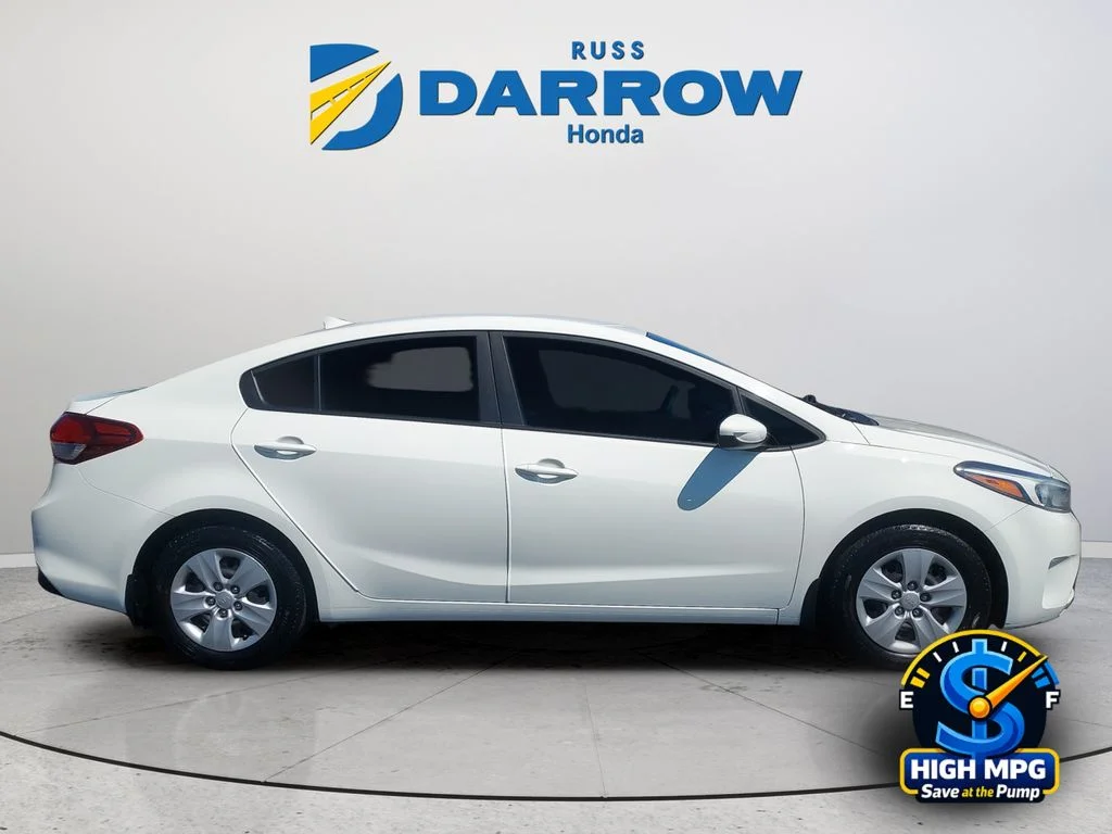 Used 2017 White Kia LX image 6