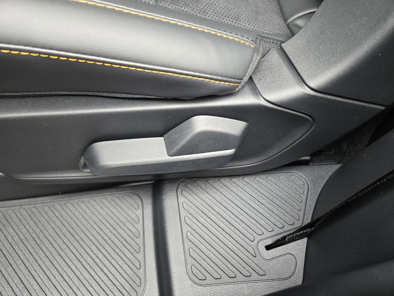 New 2026 Agate Black Metallic Ford Tremor image 24