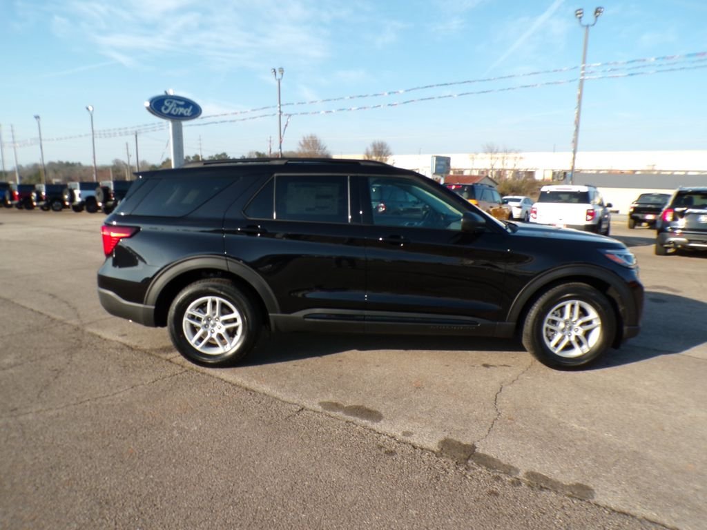 New 2026 Agate Black Metallic Ford Active image 8
