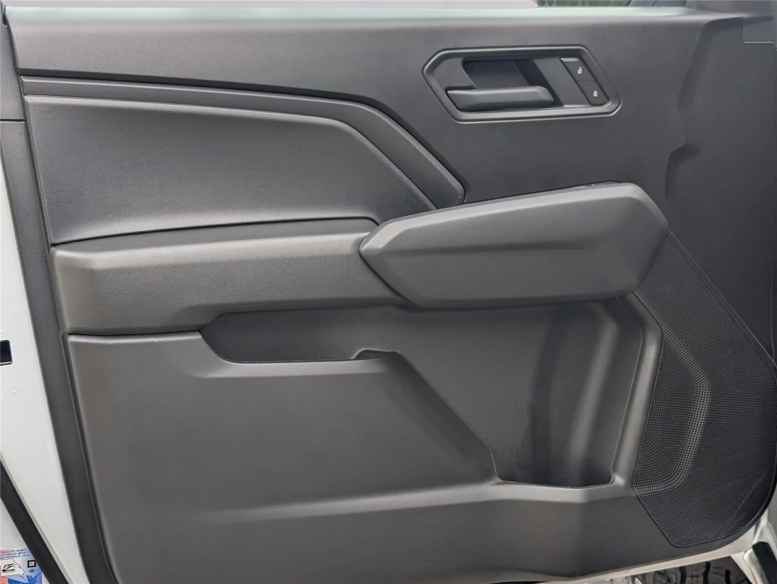 New 2026 Summit White Chevrolet Trail Boss image 13