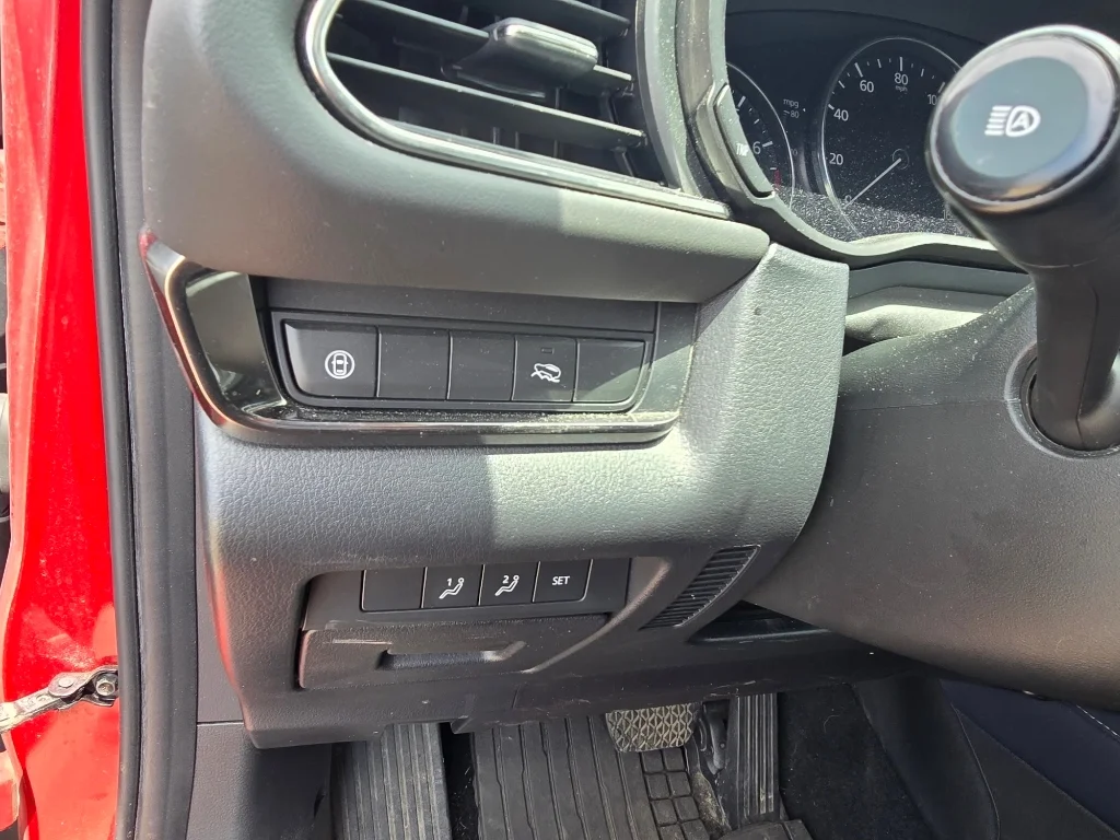 Used 2020 Soul Red Crystal Metallic Mazda Preferred Package image 20