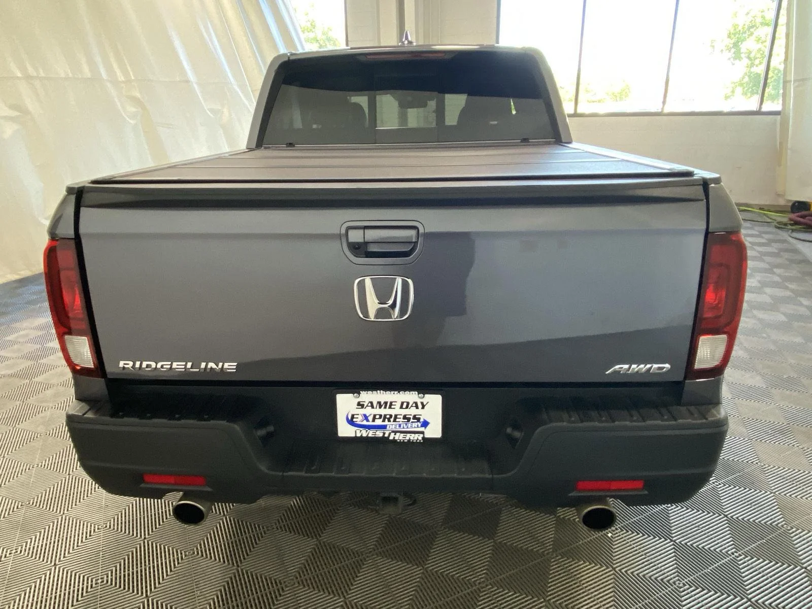 Used 2023 Modern Steel Metallic Honda RTL image 6
