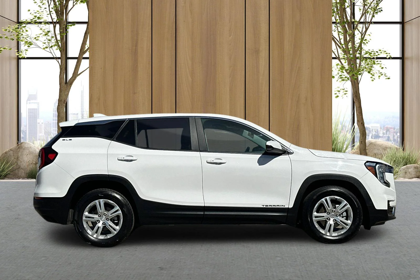 Used 2024 White GMC SLE image 3