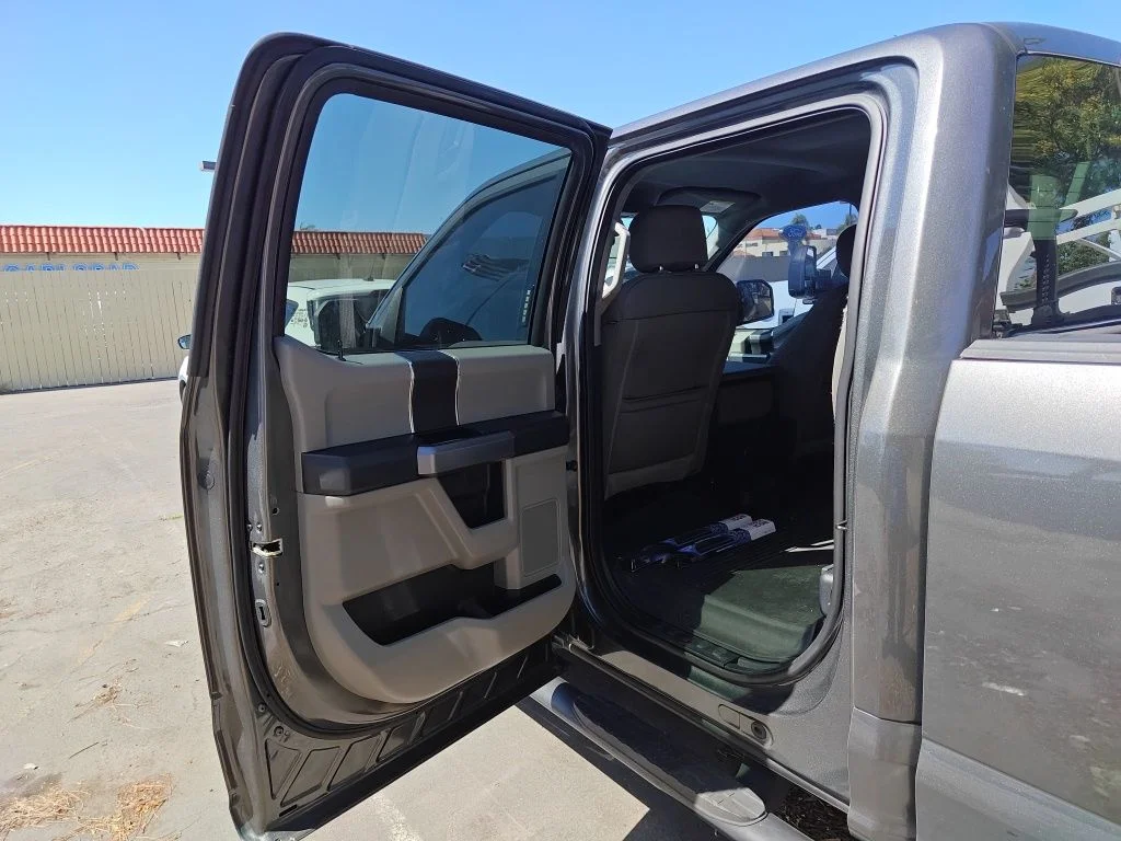 Certified Used 2018 Gray Ford XLT image 15
