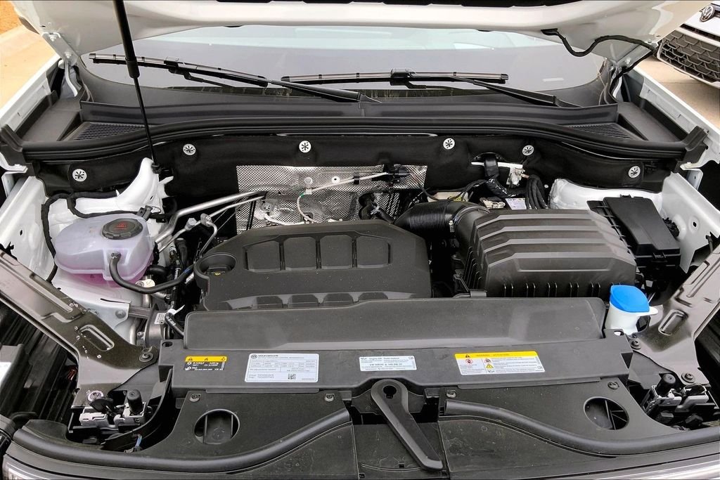 New 2026 Pure Gray Volkswagen 2.0T SEL image 12