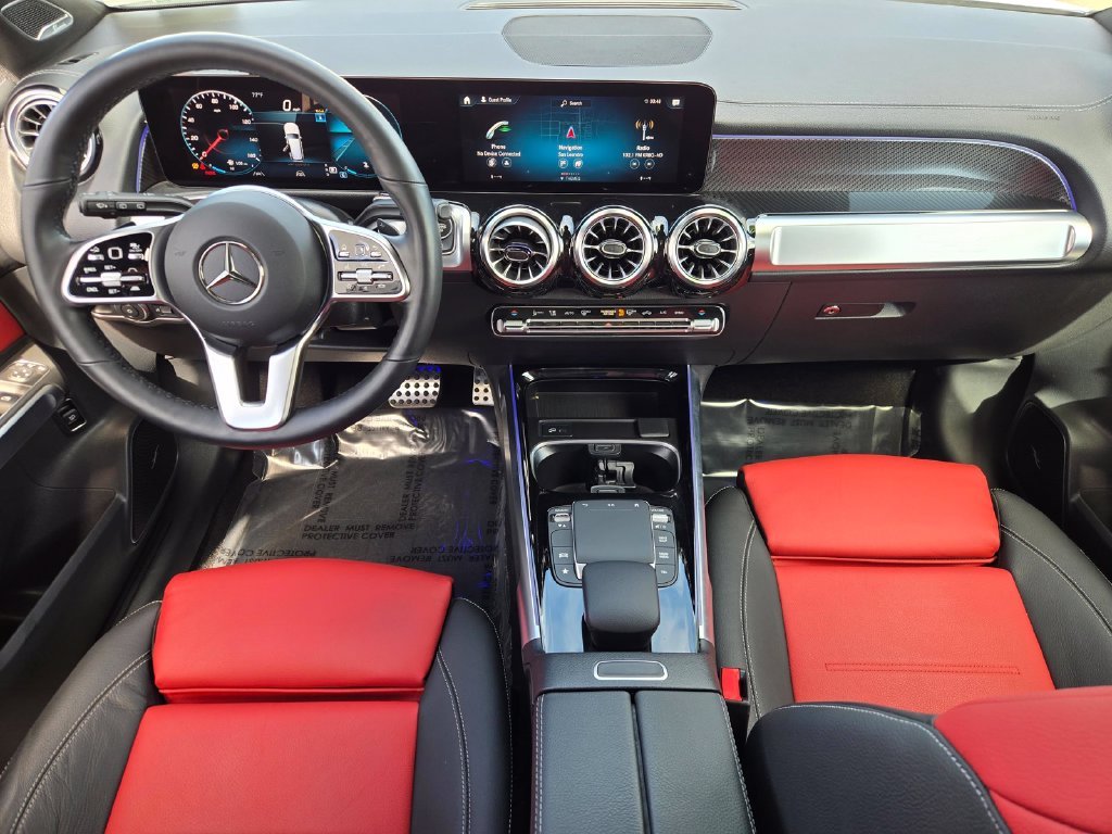 Used 2022 White Mercedes-Benz GLB 250 image 12