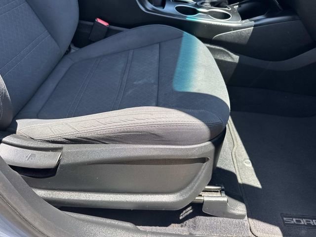 Used 2020 Everlasting Silve Kia LX image 14