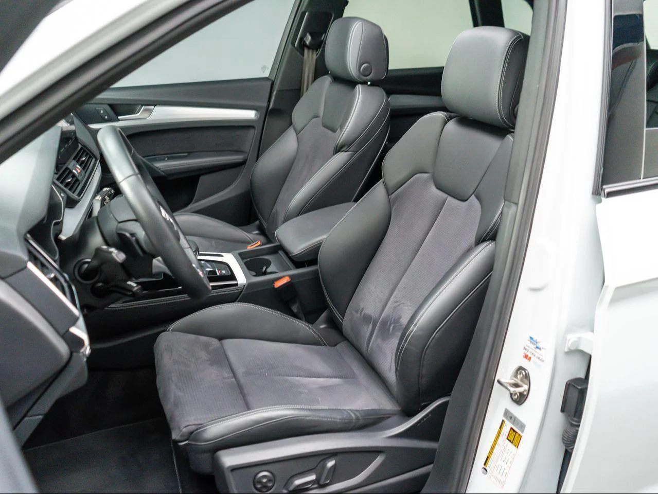 Used 2024 Glacier White Metallic Audi Premium Plus 55 TFSI e S line quattro S tronic image 15