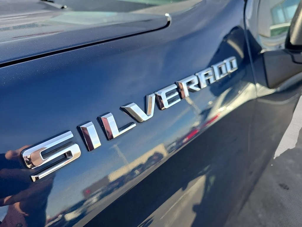 Used 2022 Northsky Blue Metallic Chevrolet LT image 36