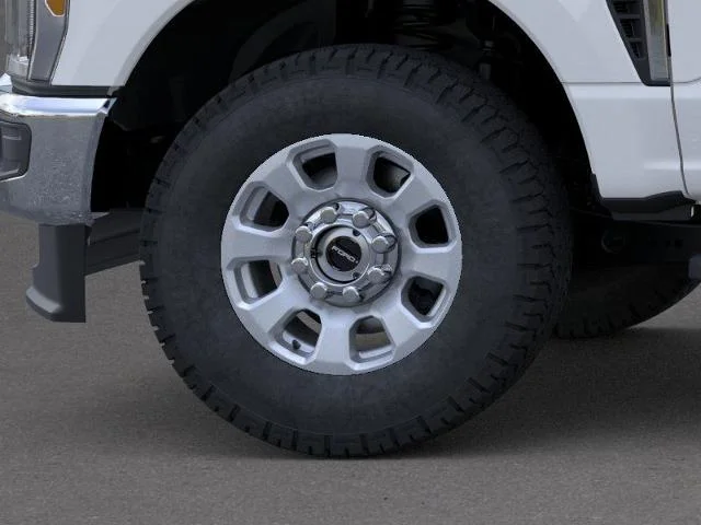 2025 Ford F-350 Super Duty XLT - Photo 43
