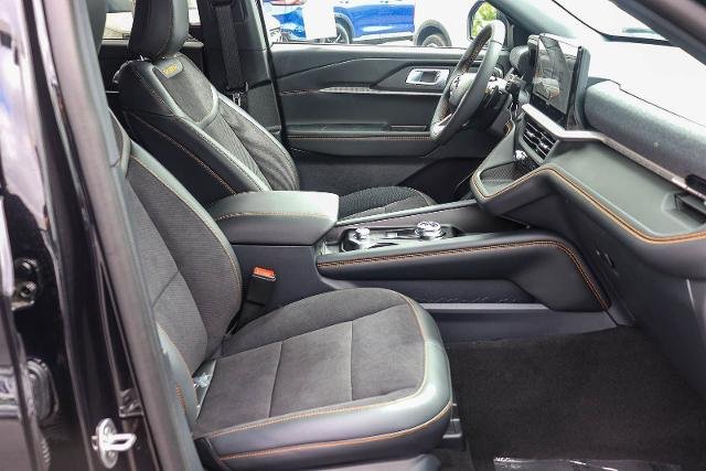 New 2026 Agate Black Metallic Ford Tremor® image 44