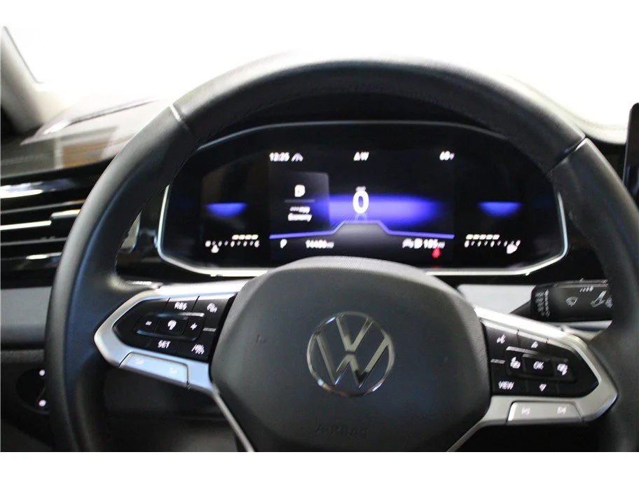 2025 Volkswagen Jetta SE - Photo 16