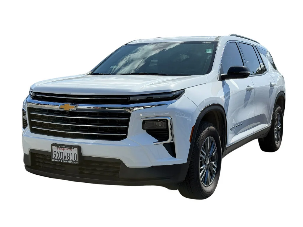 Used 2026 Summit White Chevrolet LT image 19