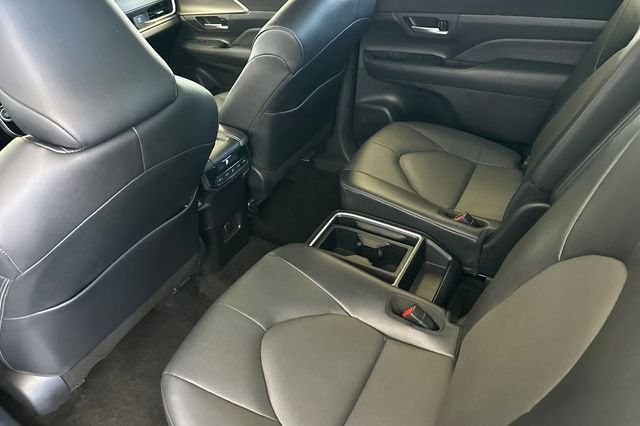 2025 Toyota Grand Highlander XLE - Photo 16