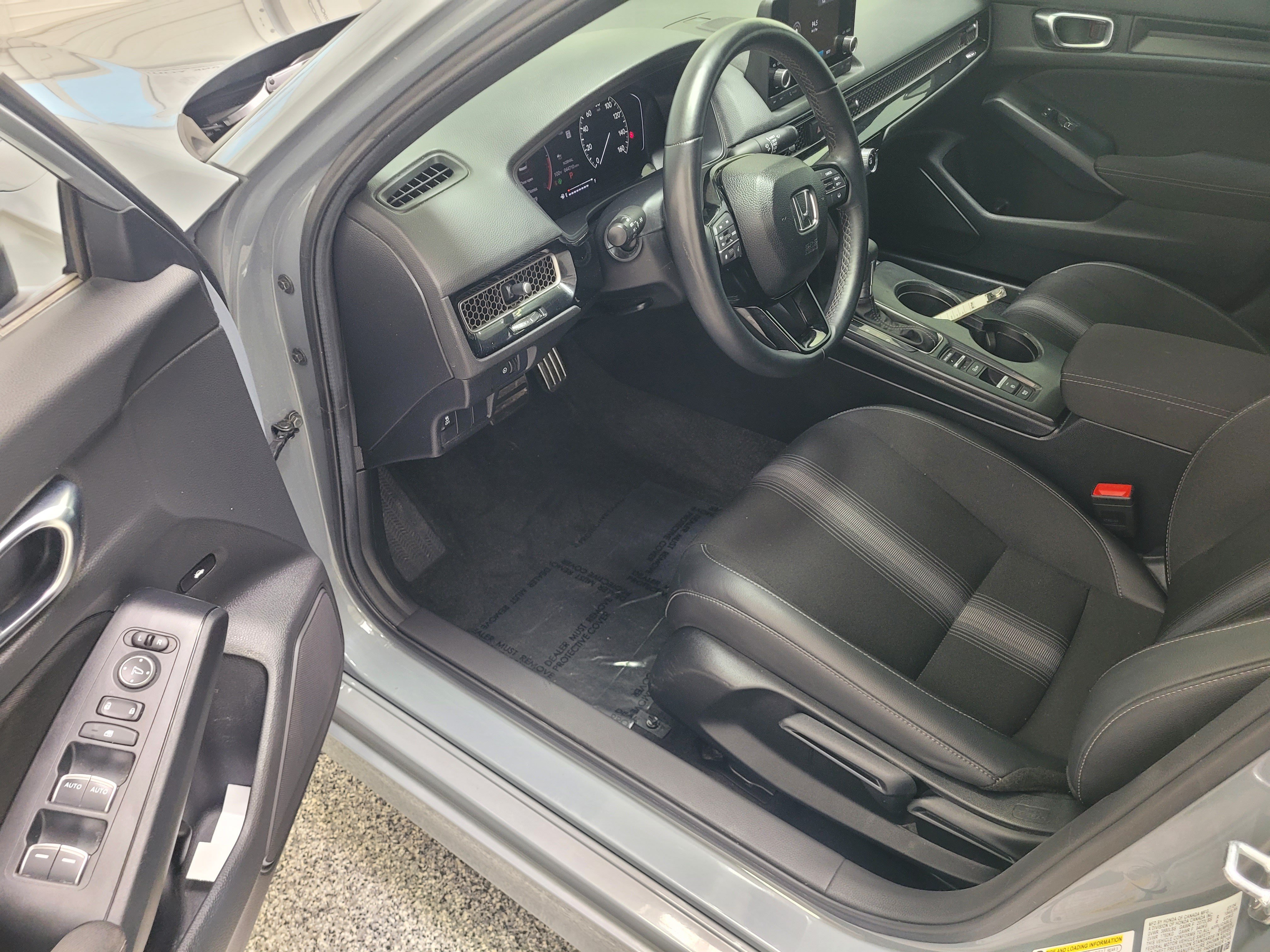 Used 2025 Urban Gray Pearl Honda Sport image 17