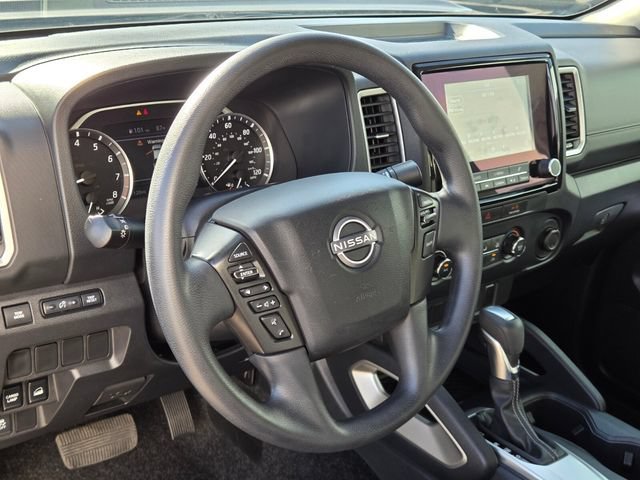 Used 2022 Gray Nissan Crew Cab SV 4x4 image 18
