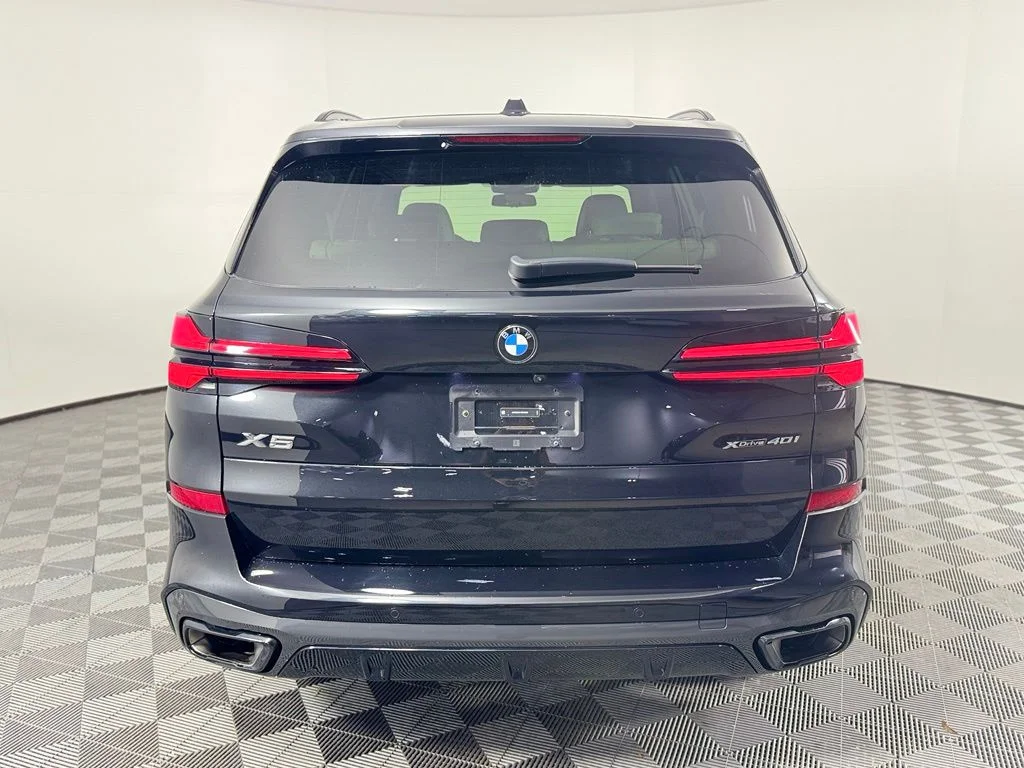 Certified Used 2026 Black Sapphire Metallic BMW xDrive40i image 6